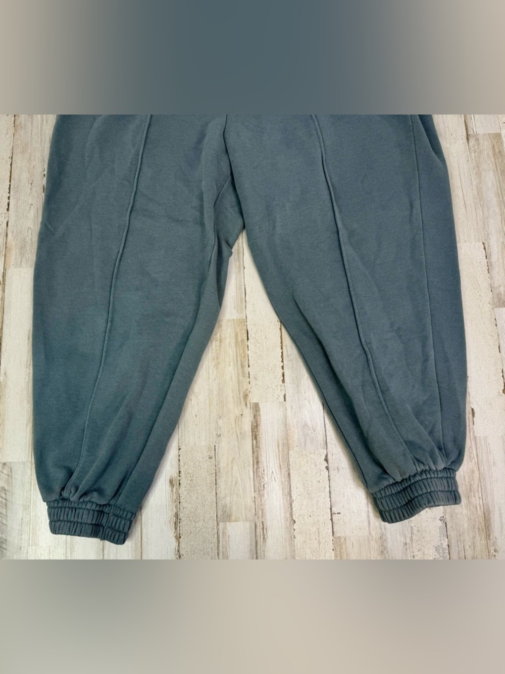 Adidas Women’s 1X Climalite Sweatpants Gray Elastic Waist - Picture 3 of 9